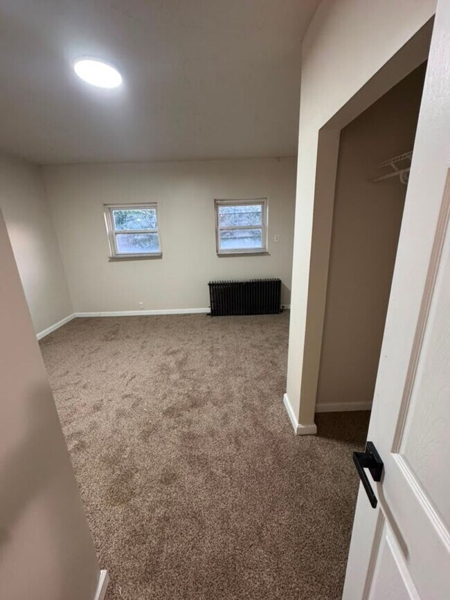 Building Photo - Charming 3BR Home in McKees Rocks