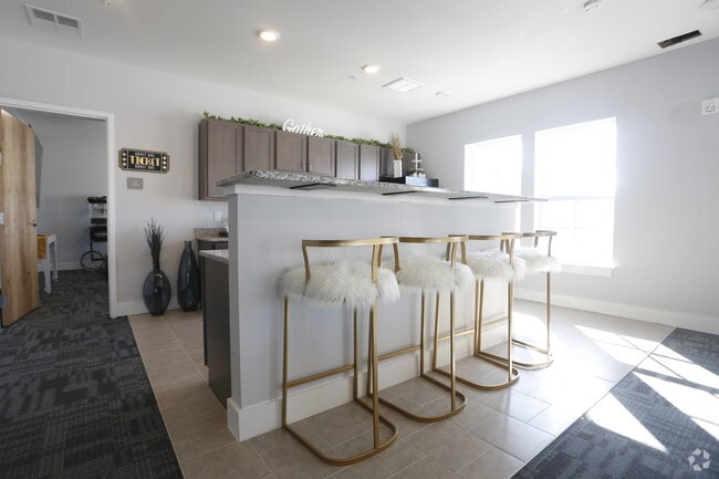 Interior Photo - Attain Shockoe