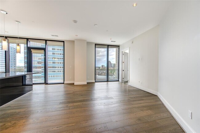 Building Photo - 1409 Post Oak Blvd