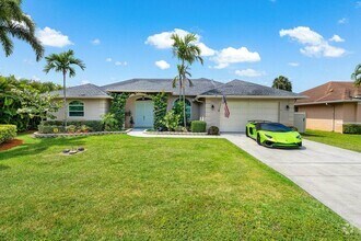 Building Photo - 2999 Dovedale Ct