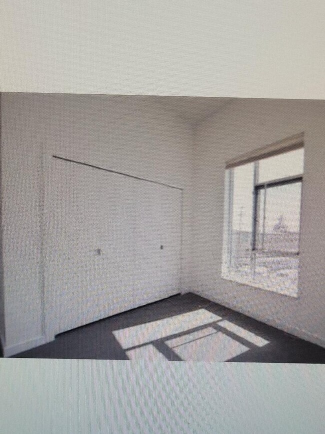 second third floor room - 1670 28th St