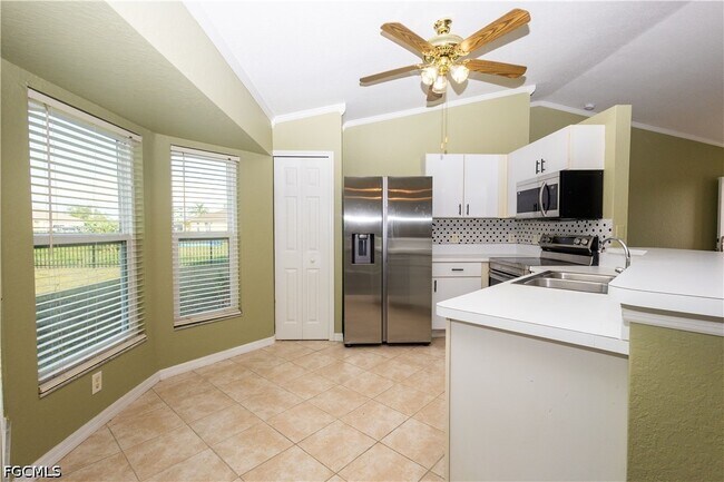 Foto del edificio - 25324 Lychee Ct