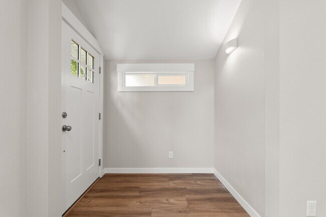 Foto del edificio - 717 W Spofford Ave