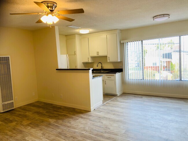 Building Photo - 11311 Charnock Rd