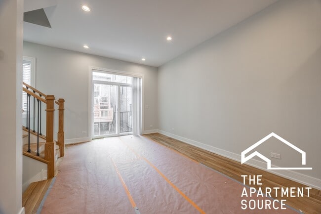 Photo - 858 N Paulina St Apartment