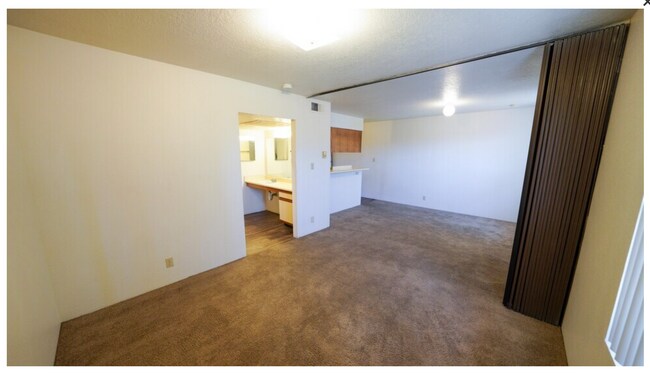 Foto del edificio - BRANDYWOOD PARK!!! FREE UTILITIES!! GREAT ...