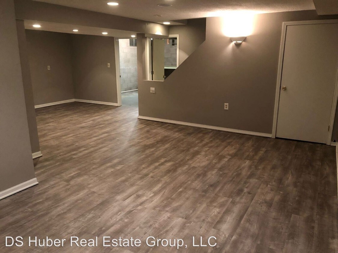 Foto principal - 3 br, 1.5 bath House - 6520 Victoria Shore Dr