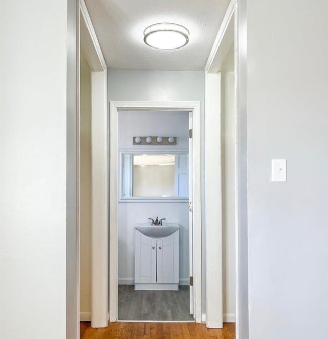 Foto del edificio - 6823 SW Knoll Ct