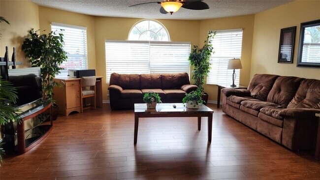 Building Photo - 2745 N Poinciana Blvd
