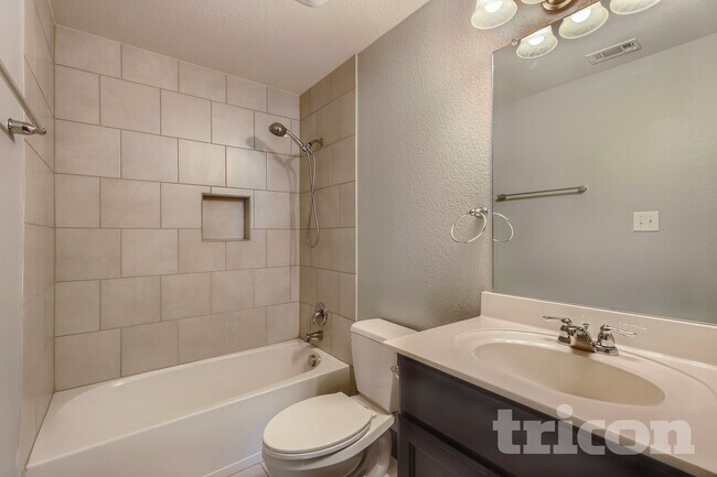 Foto del edificio - 12427 Loving Ml