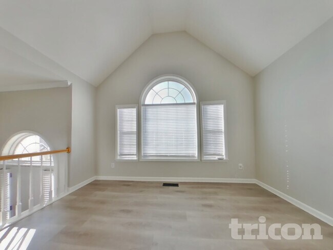 Foto del edificio - 102 Bonnabel Ct