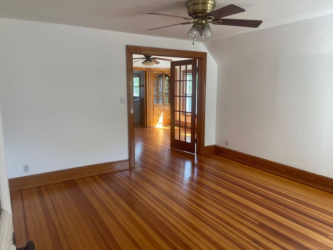 Building Photo - 42 S St Ext