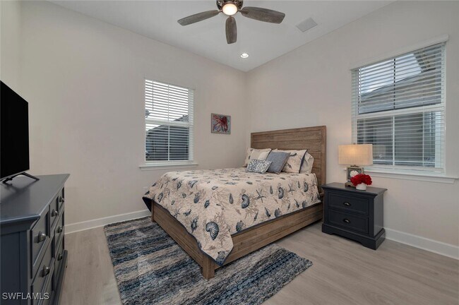 Foto del edificio - 7239 Saona CT