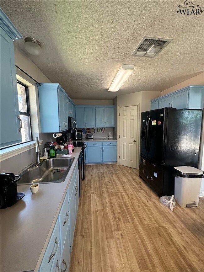 Foto del edificio - 4412 Post Oak Dr