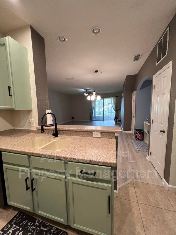 Building Photo - 1246 Falling Star Ln