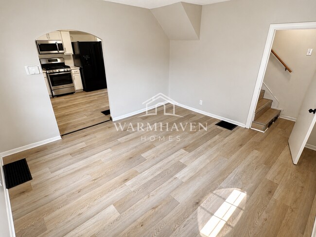 Foto del edificio - 639 N Way St