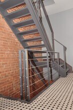 Building Photo - 506 E 188th St