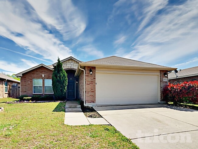 Foto del edificio - 16824 Pinery Way