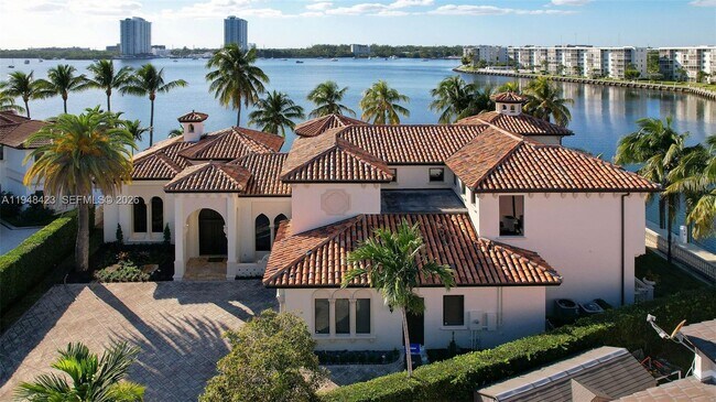 Building Photo - 3283 NE 171 St