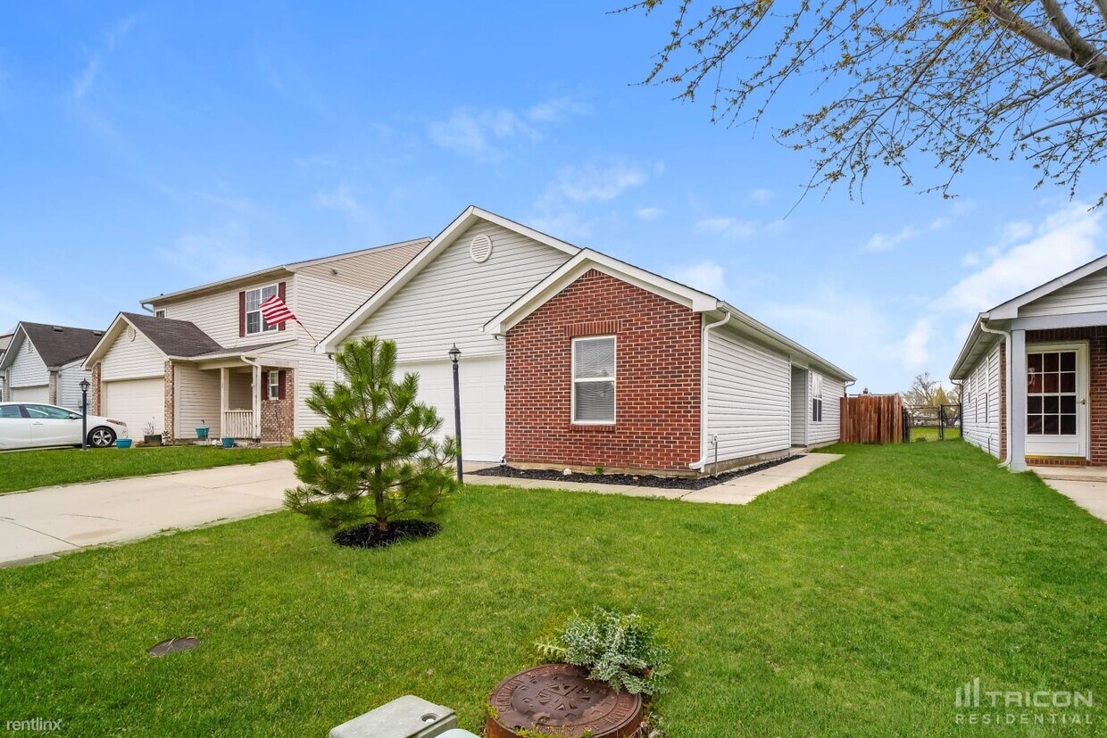 Foto principal - 5314 Cliff Ridge Dr