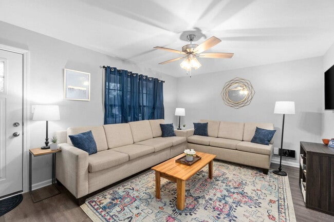 Building Photo - 863 Central Ave