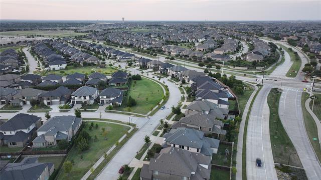 Building Photo - 5160 Statesman Ln