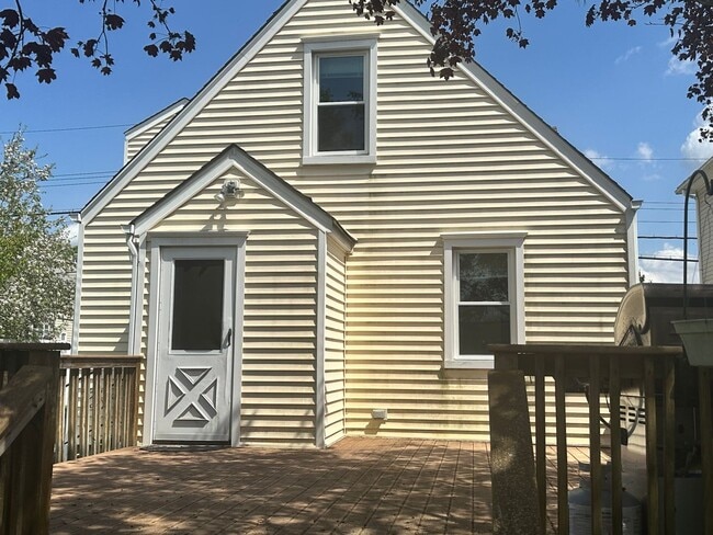 Building Photo - Peekskill Beauty