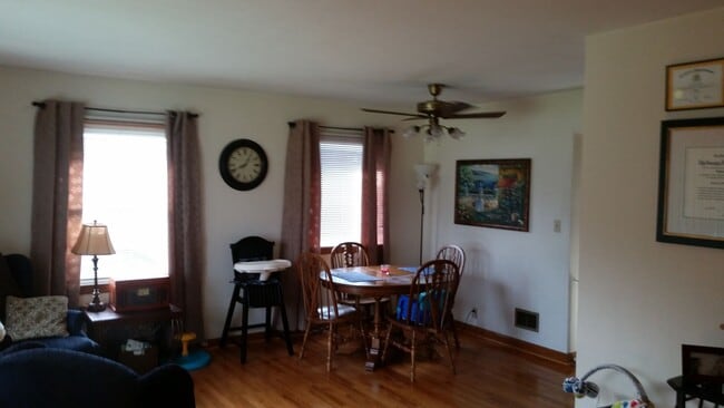 Building Photo - Charming Brick Home with Full Basement & W...