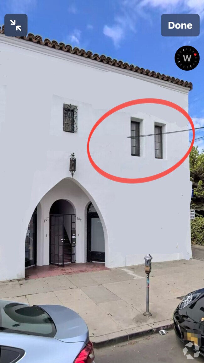 Building Photo - 709 N Harper Ave