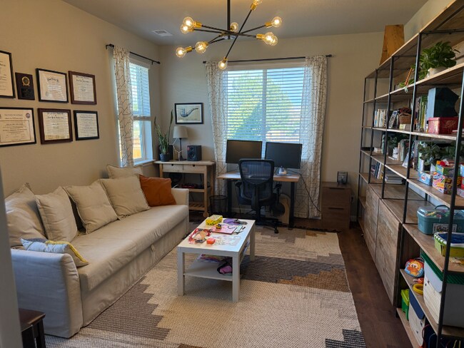 Foto del edificio - 605 Stonebridge Dr