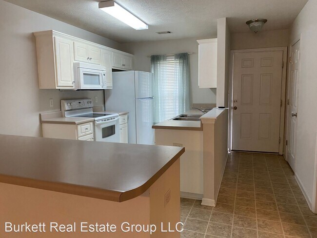 Building Photo - 2 br, 2 bath House - 7032 Reagan Cir.