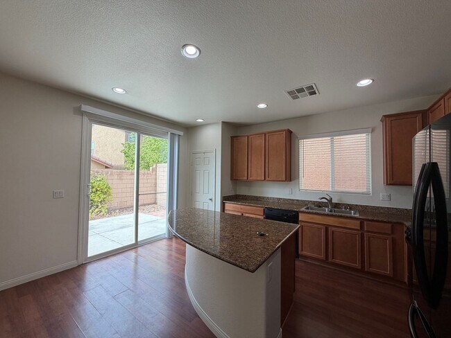 Foto del edificio - Great location in between Rhodes Ranch and South Summerlin