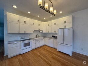 Building Photo - 1109 S Shelby St