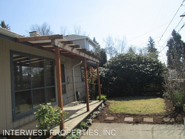 Building Photo - 2 br, 1 bath House - 218 SE 88TH AVE