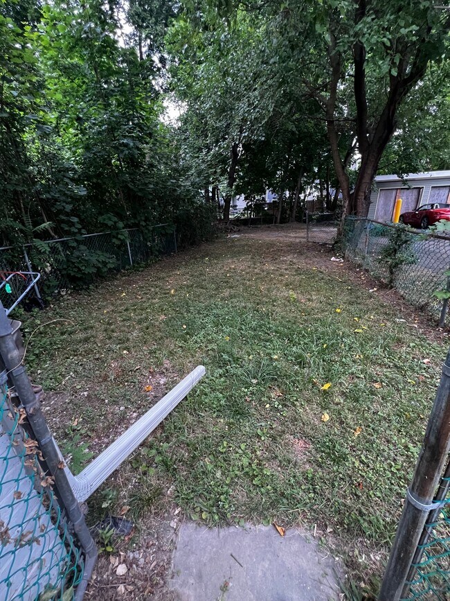 Foto del edificio - 35 Conklin St