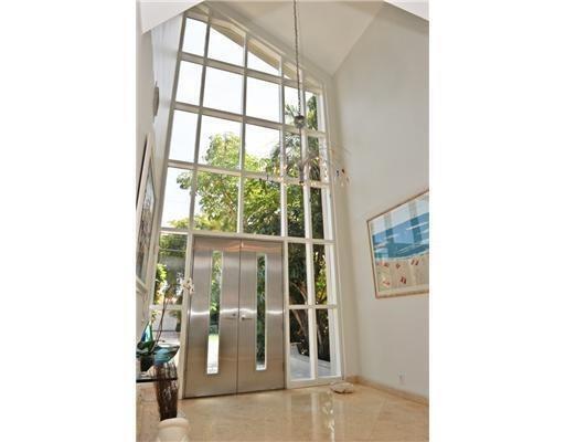 Building Photo - 2317 Castilla Isle