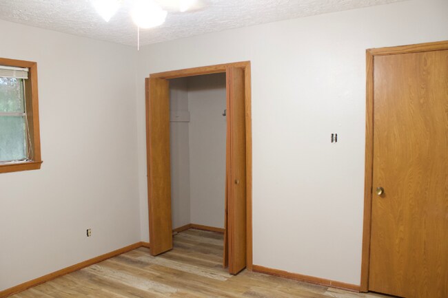 Building Photo - 2279 FM 92