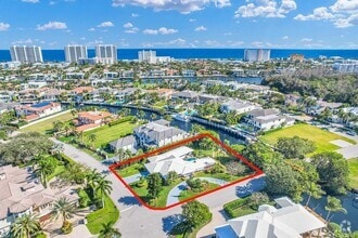 Building Photo - 300 E Coconut Palm Rd