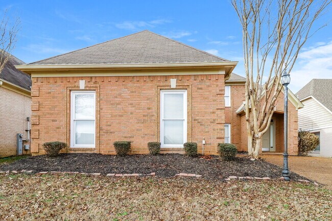 Foto del edificio - 1153 Hunters Green Cir S