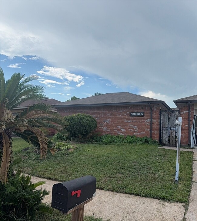 Building Photo - 13035 Bassford Dr
