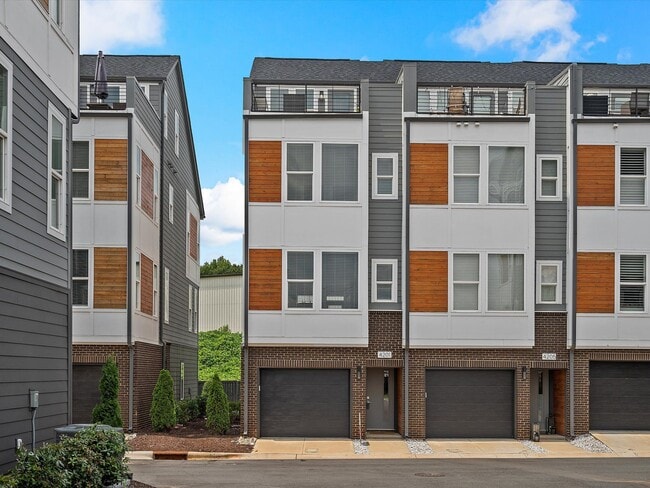 Building Photo - 4201 Bryant Terraces Dr