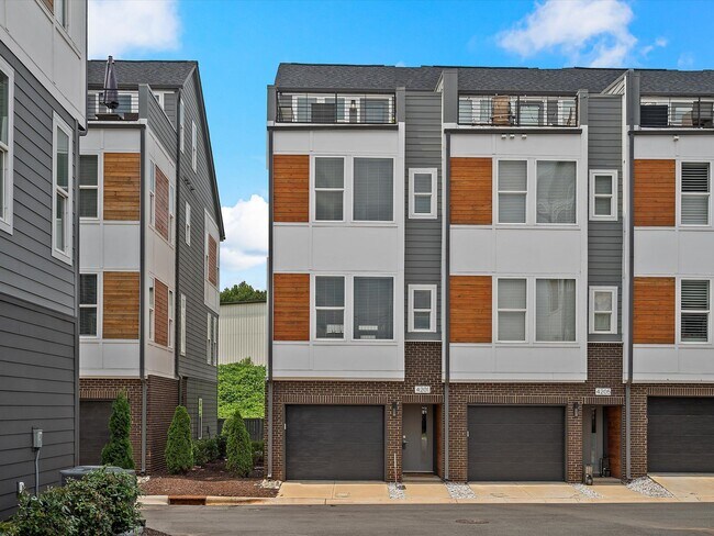 Foto del edificio - 4201 Bryant Terraces Dr