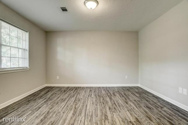 Building Photo - 3 br, 2 bath House - 5002 i Cedar Creek Drive