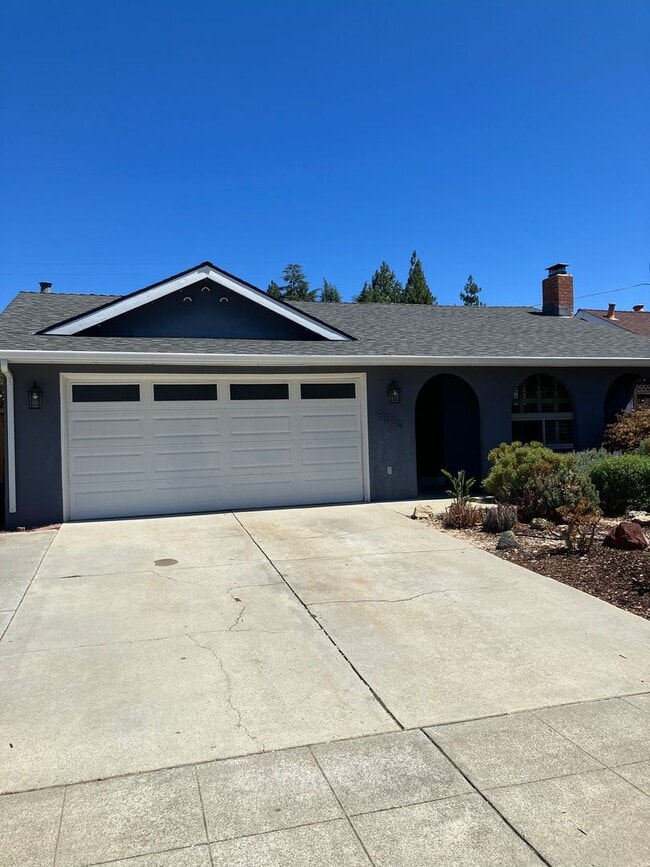 Building Photo - 5830 Cohasset Way