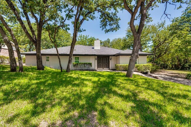 Building Photo - 3403 Sheffield Dr