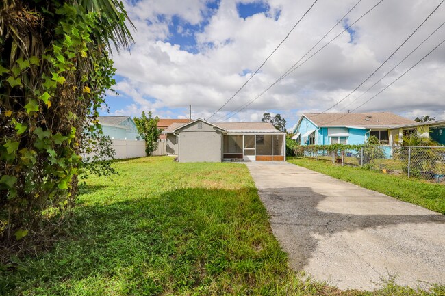 Foto del edificio - 4220 38th Ave N
