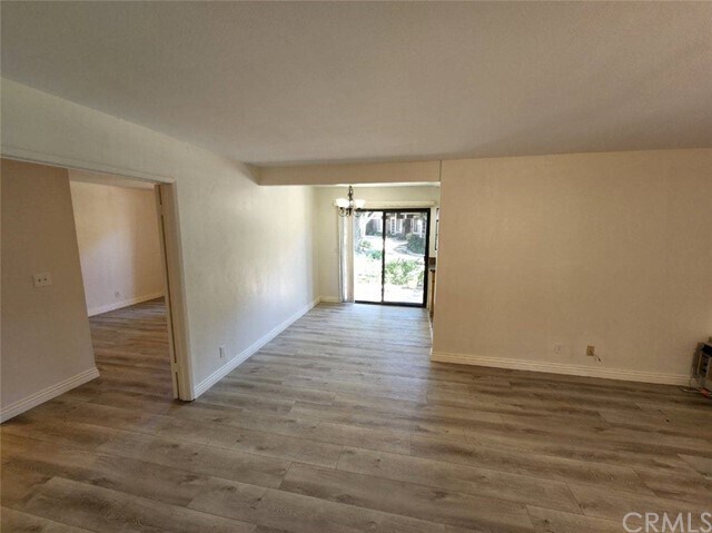 Building Photo - 169 Streamwood