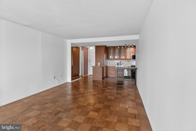 Foto del edificio - 1301 Delaware Ave SW