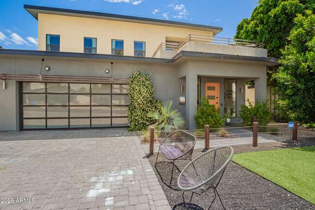 Foto del edificio - 4413 E Montecito Ave