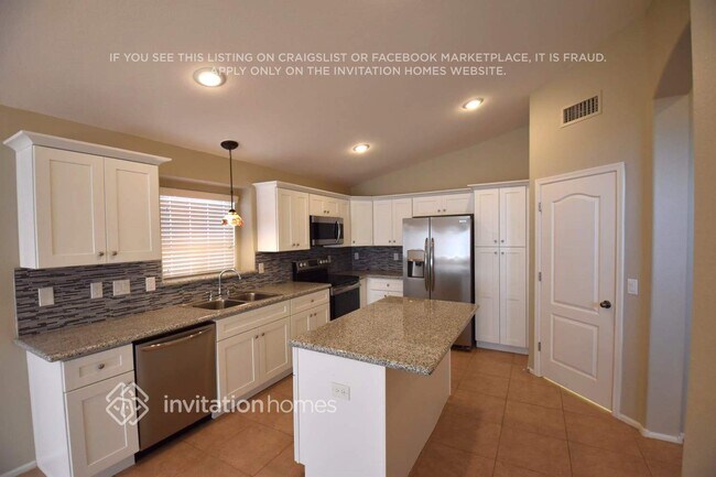 Foto del edificio - 29463 N Candlewood Dr